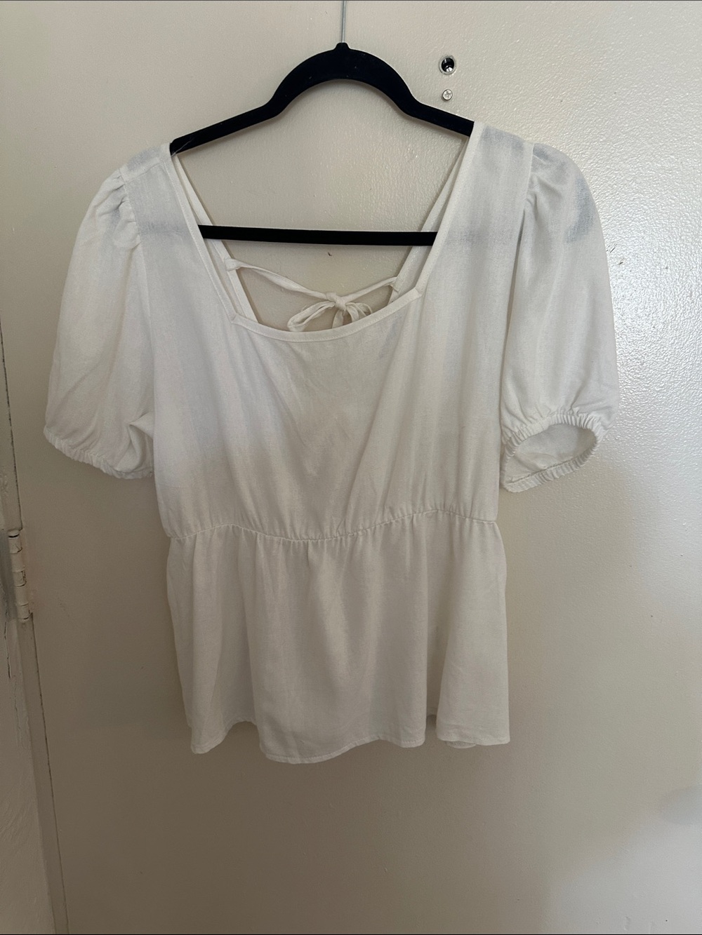 Mxstaza  White Peplum Tie-Back Top Large